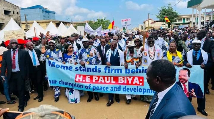 Le Premier ministre, chef du gouvernement, Joseph Dion Ngute a encouragé la population de Kumba à rejeter toute forme d’opposition et à offrir une victoire éclatante à Paul Biya le 12 octobre 2025.