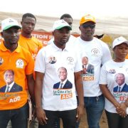 Abobo, l’une des communes les plus peuplées et dynamiques d’Abidjan, vit intensément la ferveur de la campagne présidentielle. Réunis autour de leur président Meité Daouda ce mardi 14 octobre 2025, les membres de la Fédération des Associations et Mouvements d’Abobo (FAMA) s’engagent résolument dans la bataille électorale, entre mobilisation de terrain, recensement des électeurs et plaidoyer pour la paix.