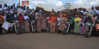 Ce mardi 21 octobre 2025, l'esplanade du Centre Culturel HKB d’Arrah a connu une effervescence particulière à l’occasion du grand meeting des femmes de la commune, un rassemblement placé sous le signe de la mobilisation, de l’unité et du soutien au candidat du RHDP.