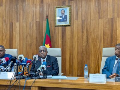 À quelques jours de la proclamation officielle des résultats de l'élection présidentielle du 12 octobre dernier par le Conseil constitutionnel, le ministre de la Communication, porte-parole du gouvernement camerounais, René Emmanuel Sadi, a tenu une conférence de presse ce vendredi 24 octobre 2025 à Yaoundé, pour appeler les médias à une couverture responsable de l'actualité en cette période sensible.