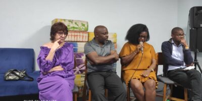 Durant une semaine, auteurs, écrivains, poètes et éditeurs se sont mobilisés pour partager leurs expériences dans le but de semer des vocations d'auteurs chez les jeunes pris en otage par le numérique.