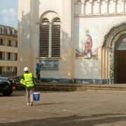 Les travaux de réfection de l’immense propriété de l’église Cathodique Romaine, située au Boulevard de la liberté, sont en cours.