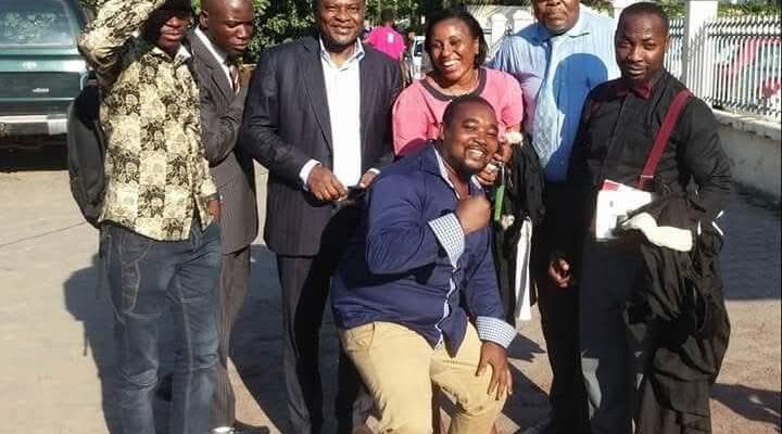 L’annonce de ton décès ce lundi 1er décembre aux premières heures est un choc pour de nombreux Camerounais et ce n’est qu’aux lueurs de ce nouveau jour que j’ai eu la force de réaliser que c’est une réalité.