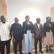 Le directeur de cabinet du ministre de la Santé, de l’hygiène publique et de la Couverture maladie universelle, le Dr Aka Charles Koffi, a animé une conférence de presse ce mardi 16 décembre 2025 à l’hôtel Prestige d’Agboville. Par ailleurs secrétaire départemental du RHDP d’Agboville sous-préfecture, il a profité de cette rencontre avec les médias pour officialiser sa candidature aux élections législatives et présenter les grandes lignes de sa vision pour la circonscription.