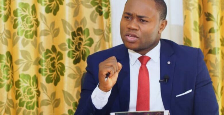 En attendant d’être mis au parfum des motivations réelles qui ont conduit à la détention provisoire à la prison centrale de Kondengui le 20 janvier 2026, le Syndicat national des professionnels de l’information et de la communication (Spic), autant qu’il se dit préoccupé par cette situation, s’interroge aussi sur la tournure que risquerait de prendre ce cas.