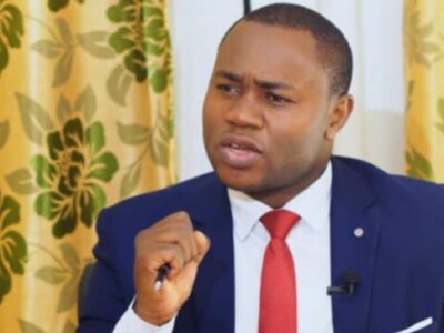 En attendant d’être mis au parfum des motivations réelles qui ont conduit à la détention provisoire à la prison centrale de Kondengui le 20 janvier 2026, le Syndicat national des professionnels de l’information et de la communication (Spic), autant qu’il se dit préoccupé par cette situation, s’interroge aussi sur la tournure que risquerait de prendre ce cas.