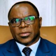 Le tout premier vice-président du Conseil régional du Sud de la mandature précédente a été élu le 17 décembre 2025 à la tête du Conseil régional contre la volonté du Comité central du Rassemblement démocratique du peuple camerounais (RDPC), qui avait porté son choix sur son adversaire, Antoine Bikoro.