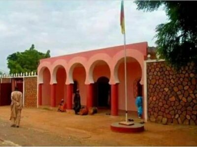 Si l’on s’en tient à la dernière actualité faisant cas d’un autre meurtre, il y a lieu de s’interroger non seulement sur les motivations de ce présumé assassin, mais aussi au sujet de sa moralité en sa qualité de guide traditionnel.