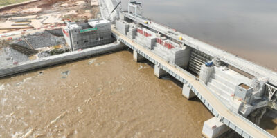 A l’observation de ce qui se passe dans les grandes métropoles camerounaises que sont Yaoundé et Douala et même sur toute l’étendue du territoire national où le phénomène de délestage est de plus en plus récurrent, répondre à l’affirmative ne serait pas une exagération. Que les techniciens et autres ingénieurs nous donnent des explications appropriées.