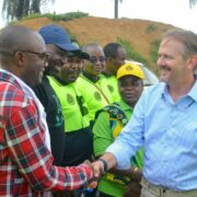 Alors qu’il était question de cession à Opalm, de ses plantations d’Eséka, dans la région du Centre, une opération qui pouvait susciter des interrogations, parfois des inquiétudes. Le Directeur général de la Socapalm, Frédéric Augé a plutôt insisté sur l’avenir de la filière.