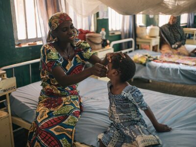 Cette campagne gratuite organisée par une équipe de médecins chirurgiens en séjour dans la capitale économique camerounaise se déroule du 22 mars au 04 avril 2026 à l’hôpital militaire de la Région n°2 de Douala.