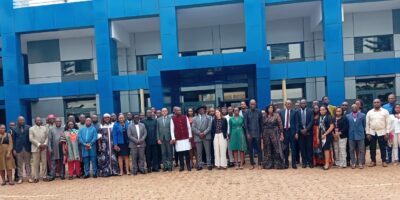 Un atelier organisé ce 12 mars par le FEICOM, ICLEI Afrique et Cameroon Economic Policy Institute a réuni maires et banquiers pour lever les freins aux financements privés locaux. Entre risques, garanties et attentes du terrain, les acteurs affûtent une approche commune.