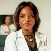 La grande annonce a été faite le 22 avril 2026 par Dr Ndom Idjem Epse Ebongue Manga Marie Solange, Directrice de cet hôpital. C’était en marge du symposium portant sur la lutte contre l’éclampsie.