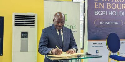 55 ans après sa création à Libreville, le groupe bancaire fait ses premiers pas à la BVMAC. 45 Mds FCFA levés, 7 600 investisseurs mobilisés. La 2ᵉ phase prévue au 3ᵉ trimestre 2026.