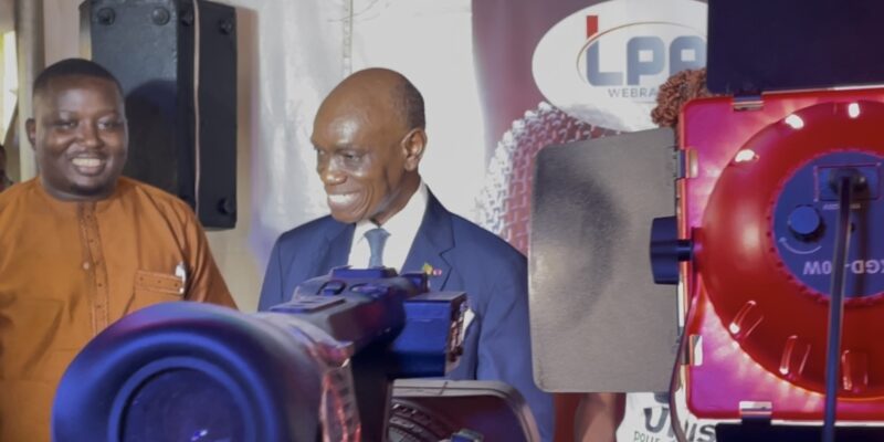 Le ministre des Domaines, du cadastre et des affaires foncières (Mindcaf) a fait un crochet dans l’espace d’exposition du média numérique au Salon international de l’entreprise, de la Pme et du partenariat au palais des congrès de Yaoundé ce vendredi 19 juin 2026.