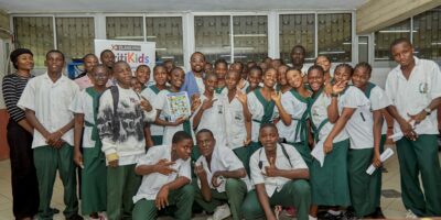 48 élèves de deux lycées de Douala ont appris à vérifier l'information et déjouer les fake news grâce au projet CritiKids, du 23 au 29 septembre à l'IFC Douala.