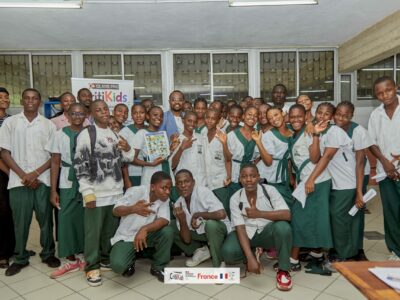 48 élèves de deux lycées de Douala ont appris à vérifier l'information et déjouer les fake news grâce au projet CritiKids, du 23 au 29 septembre à l'IFC Douala.