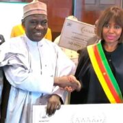 Alamine Ousmane Mey remet Awards aux 10 communes modèles Cameroun investissement public 2025