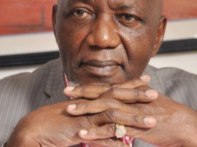 Moulongo Oscar, entrepreneur camerounais et DG de Camtravaux, Grand Officier de l'Ordre national de la Valeur`