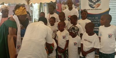 Back to School 2026 Deido - distribution de 70 kits scolaires par l'ADF aux enfants à besoins spécifiques