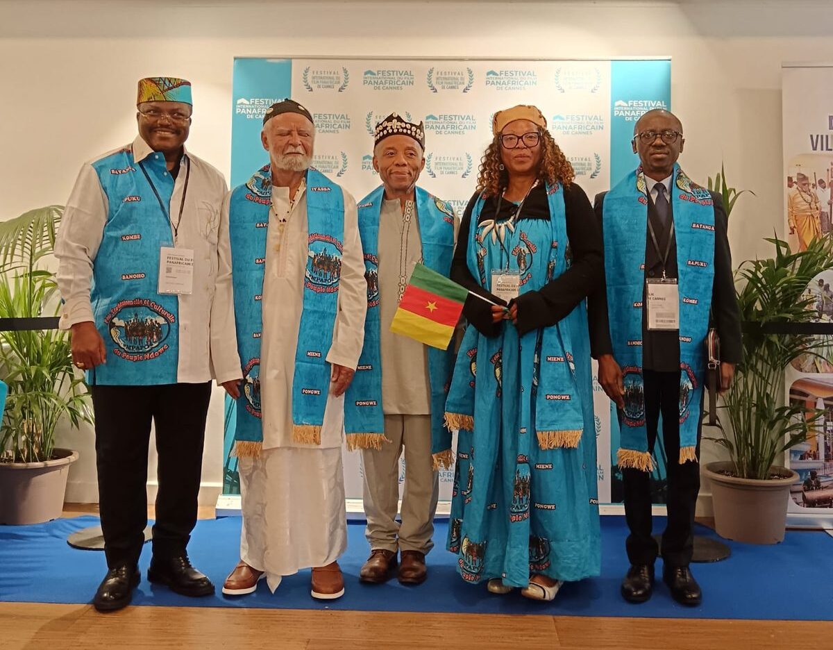  Délégation camerounaise en tenue traditionnelle Batanga au Festival International du Film Panafricain de Cannes 2026