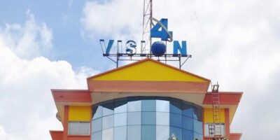 Suspension de la chaîne Vision 4 par le CNC