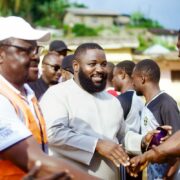 Farel Nken, président de l'AJAPEC 2035, lors du lancement du Tournoi des Champions Nkong-League le 17 octobre 2026 au stade Mbarésoumtou de Nkongsamba