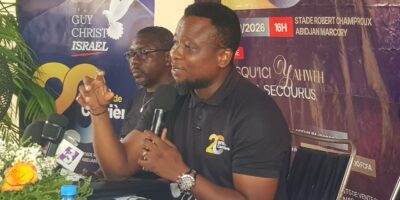 Guy Christ Israël en conférence de presse pour son concert de 20 ans de carrière au stade Robert-Champroux à Abidjan