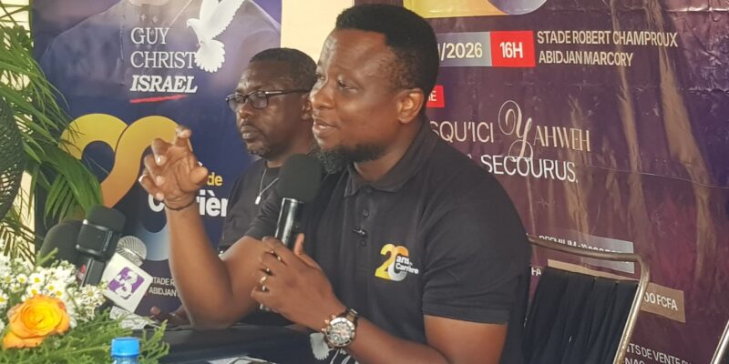 Guy Christ Israël en conférence de presse pour son concert de 20 ans de carrière au stade Robert-Champroux à Abidjan