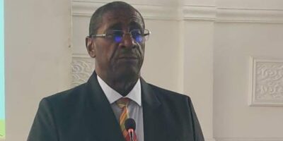 Roger Mbassa Ndine, maire de Douala, lors du conseil budgétaire de la Communauté Urbaine de Douala (CUD) - 22 octobre 2026